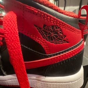 Jordan Kids Black and Red Sneakers (Worn Twice)